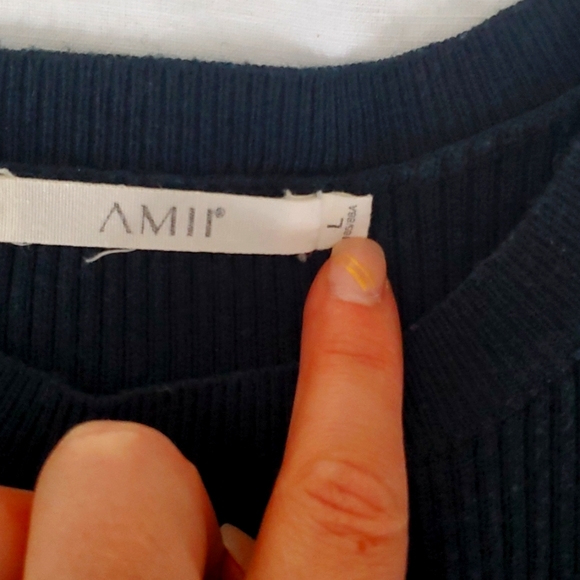 Dark Green sweater - Picture 2 of 3